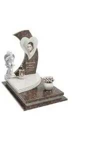 Памятник с Сердцем и изогнутой плитой